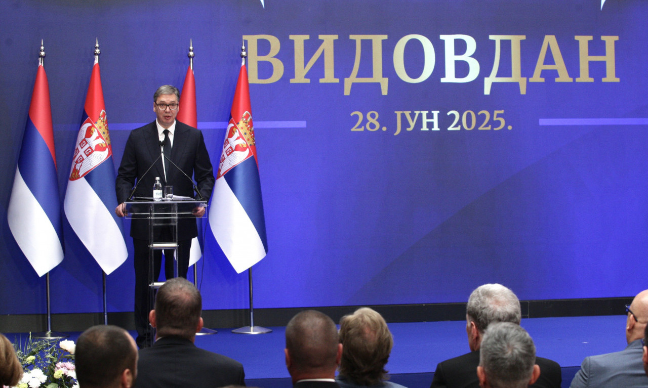 VUČIĆ URUČIO VELIKA ODLIKOVANJA ZA VIDOVDAN "Uvek smo pobeđivali - kada smo znali da se žrtvujemo za Srbiju" (VIDEO)